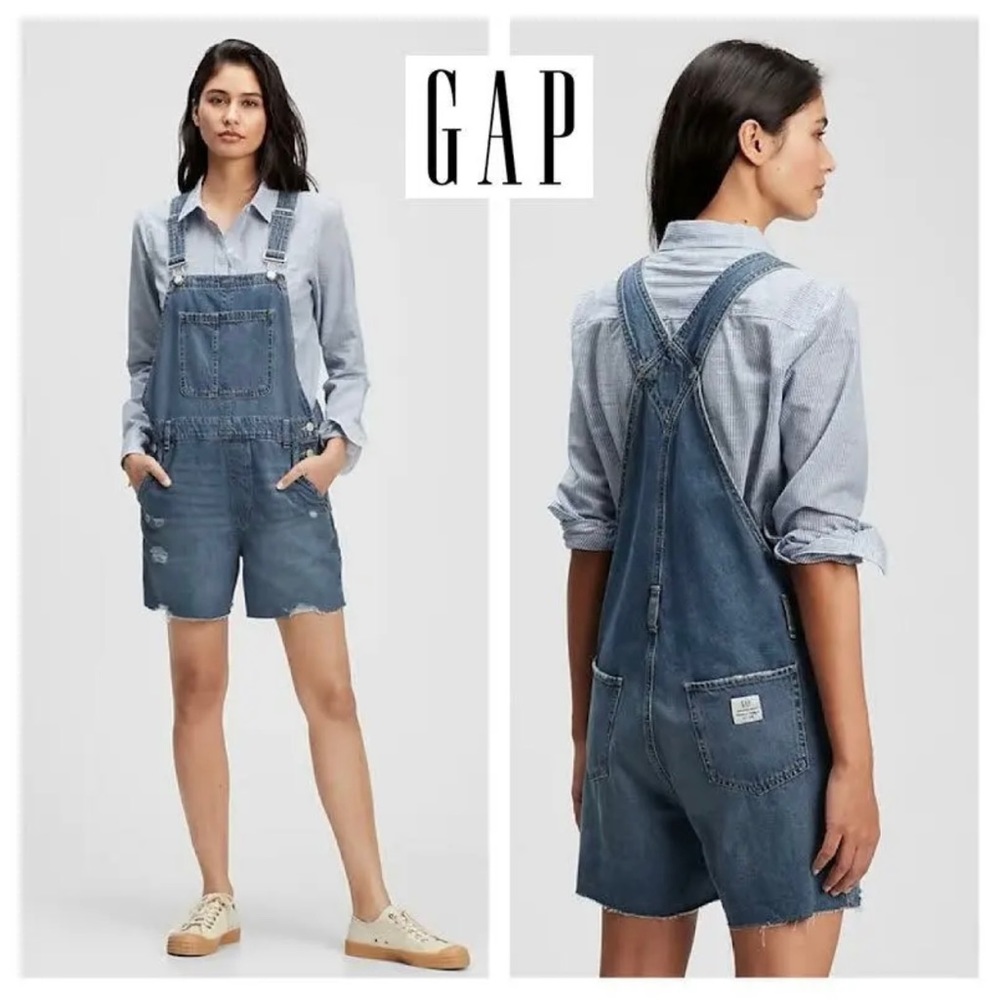 NWT GAP DENIM Women XS Distressed Shortall with Washwell Overalls Shorts Jeans